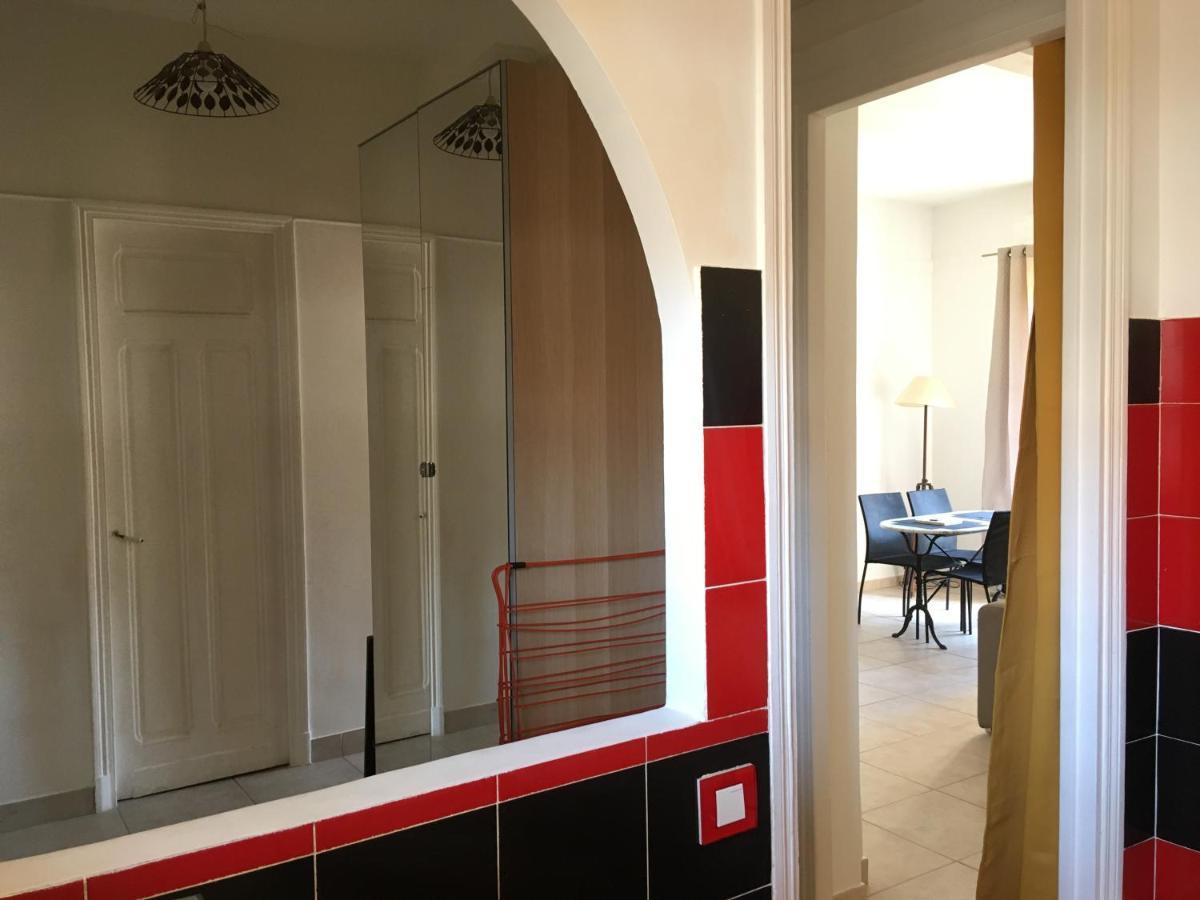 Pres De La Plage Ensoleille Apartment Жуан-Ле-Пин Екстериор снимка